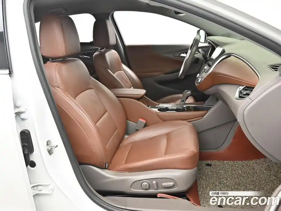 Chevrolet Malibu 2016 1.5 Автомат в Москве № 1345932, фото 10