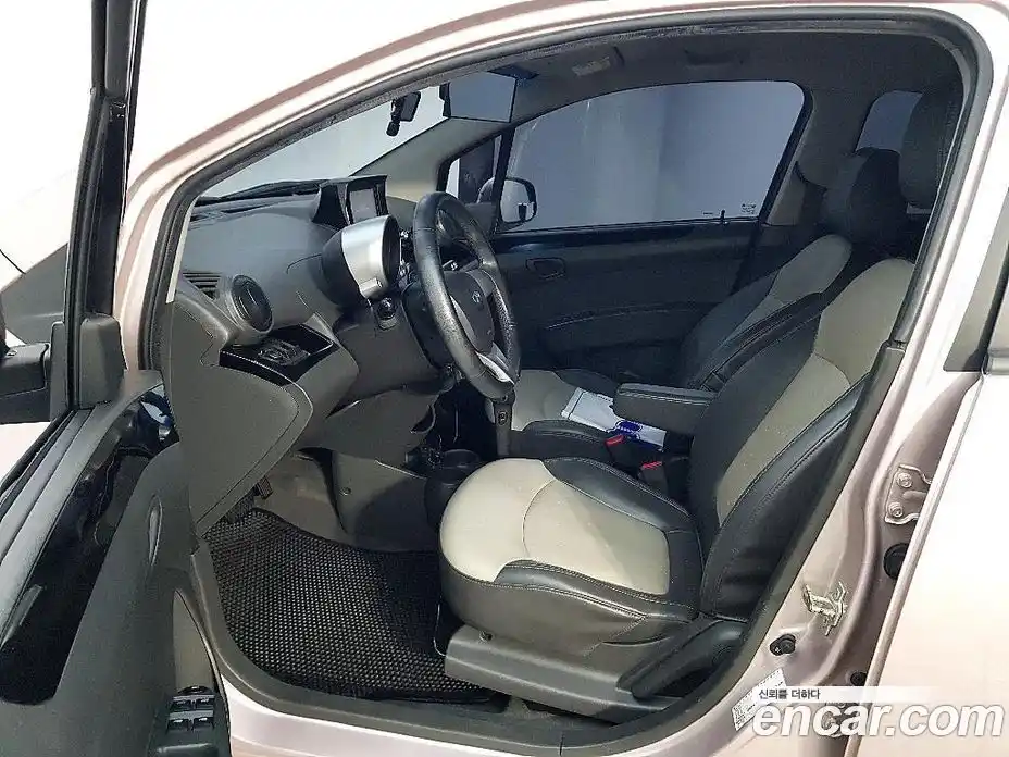 Chevrolet Matiz 2010 1.0 Автомат в Москве № 1345966, фото 8