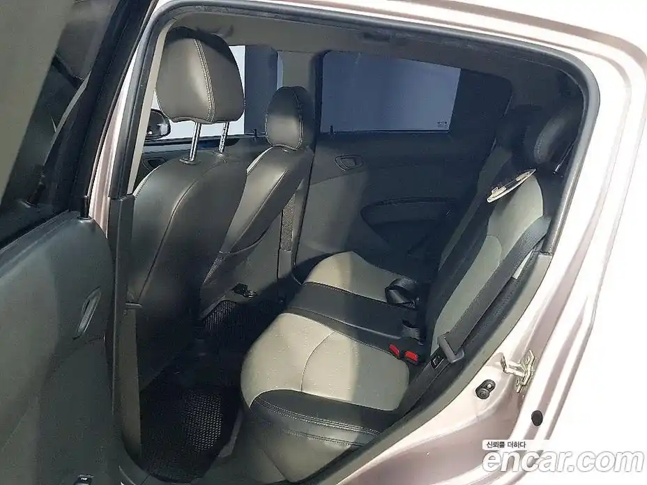 Chevrolet Matiz 2010 1.0 Автомат в Москве № 1345966, фото 9