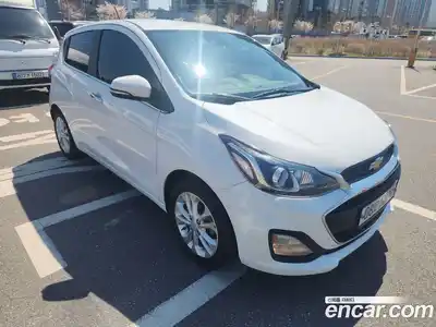 Chevrolet Spark 2019 1.0 Автомат в Москве № 1345976, миниатюра 2