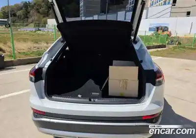 Audi Q4 e-tron 2022 0.1 гидро в Москве № 1348314, миниатюра 9