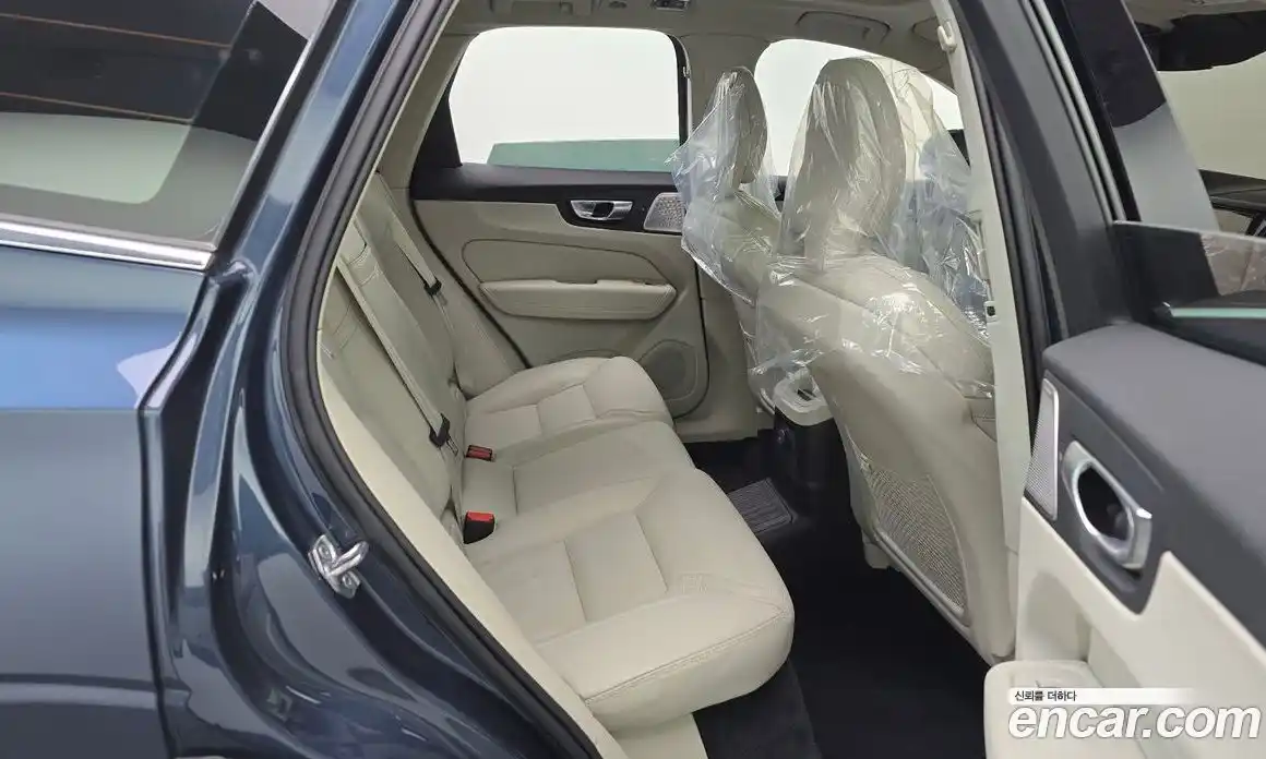 Volvo XC60 2021 2.0 гидро в Москве № 1348843, фото 11