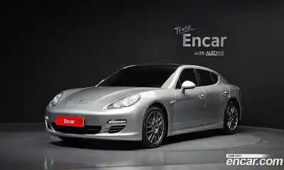 Porsche Panamera, 2010