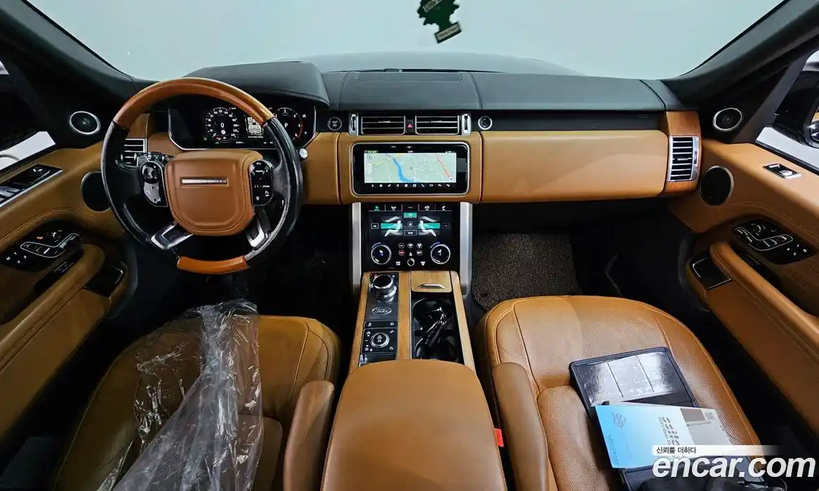 Land Rover Range-Rover 2018 4.4 гидро в Москве № 1349552, фото 7