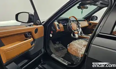 Land Rover Range-Rover 2018 4.4 гидро в Москве № 1349552, миниатюра 10