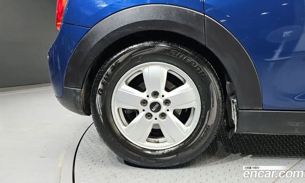Mini Cooper 2015 1.5 гидро в Москве № 1349842, фото 5