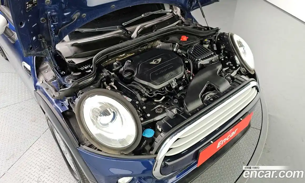Mini Cooper 2015 1.5 гидро в Москве № 1349842, фото 6