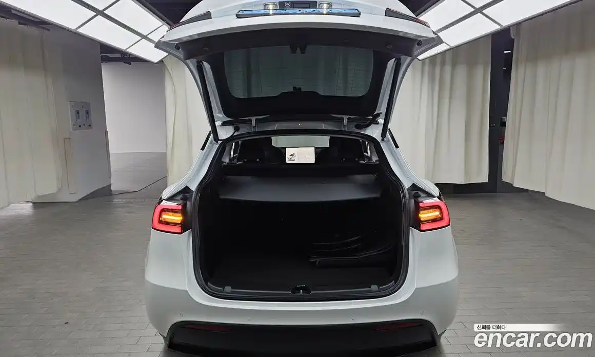 Tesla Model Y 2022 0.2 гидро в Москве № 1349911, фото 20