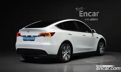 Tesla Model Y 2022 0.2 гидро в Москве № 1349911, миниатюра 2