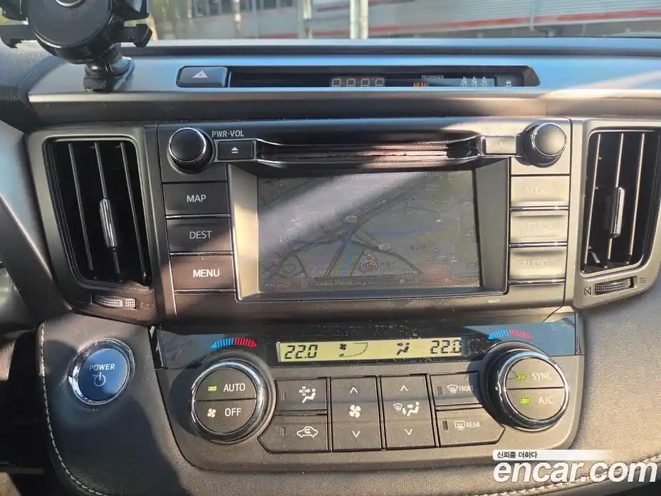 Toyota RAV4 2016 2.5 гидро в Москве № 1350779, фото 6
