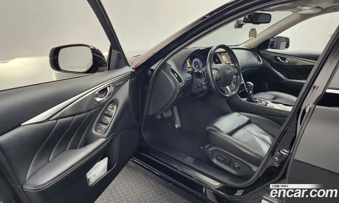 Infiniti Q50 2016 3.5 гидро в Москве № 1351210, фото 10