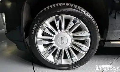 Cadillac Escalade 2019 6.2 гидро в Москве № 1351323, миниатюра 5