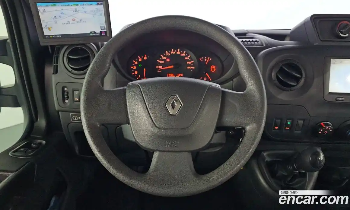 Renault Master 2019 2.3 механика в Москве № 148453, фото 13