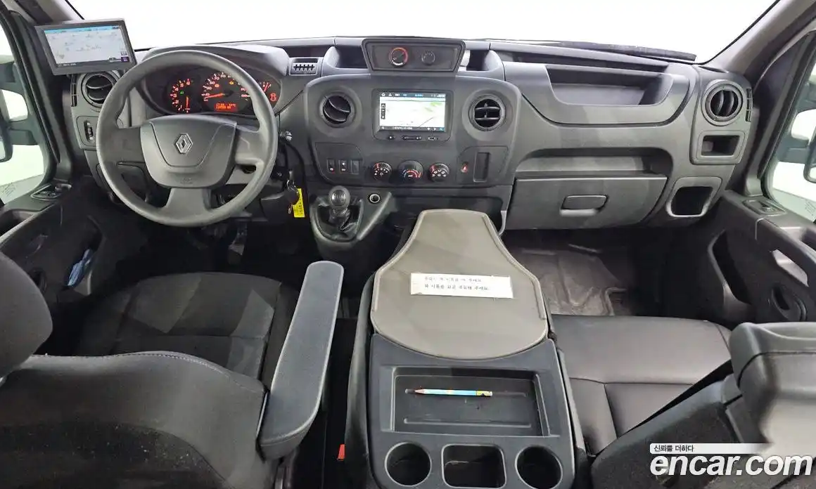 Renault Master 2019 2.3 механика в Москве № 148453, фото 7