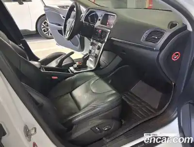 Volvo V40 2017 2.0 гидро в Москве № 162242, миниатюра 10