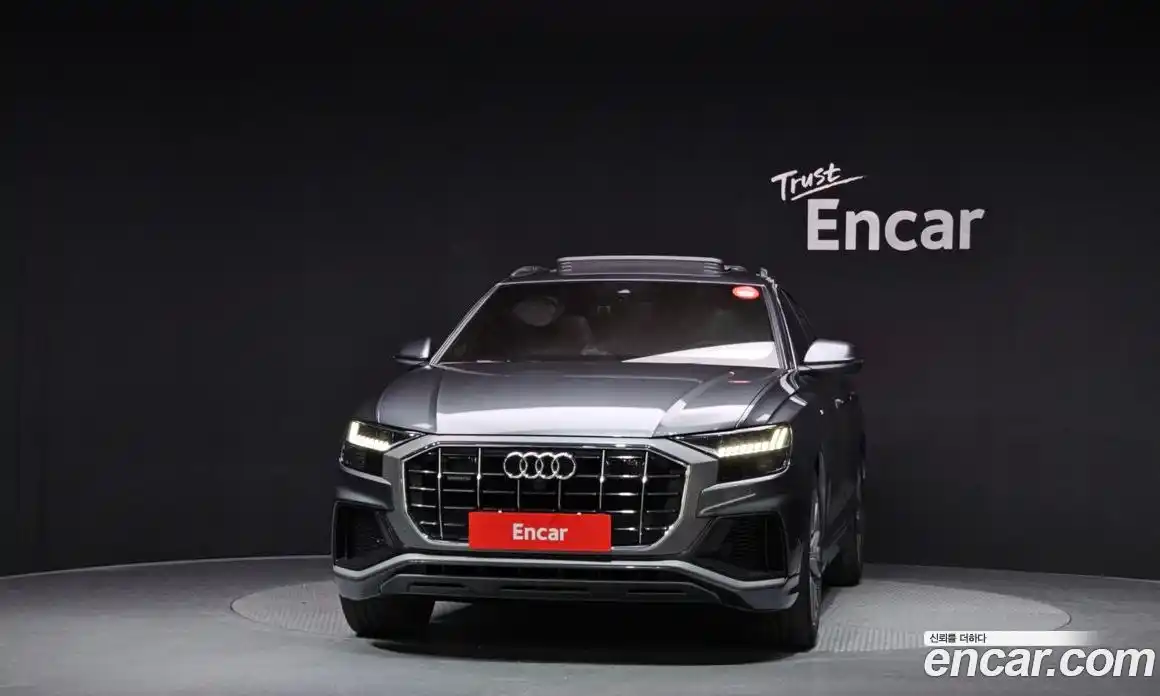 Audi Q8 2021 3.0 гидро в Москве № 162886, фото 3