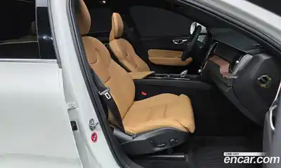 Volvo XC60 2021 2.0 гидро в Москве № 164281, миниатюра 11