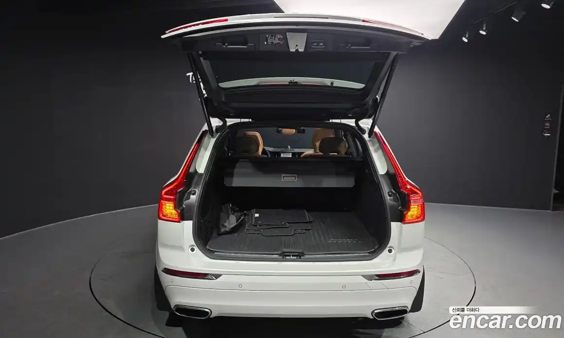 Volvo XC60 2021 2.0 гидро в Москве № 164281, фото 20