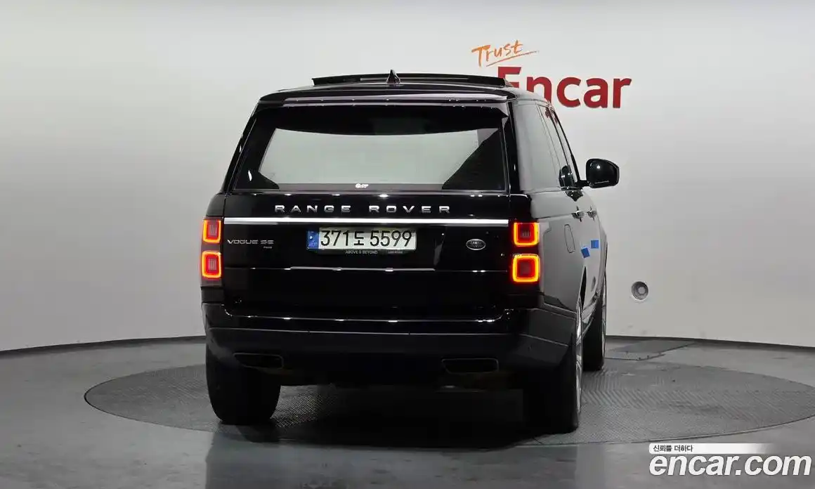 Land Rover Range-Rover 2020 5.0 гидро в Москве № 166584, фото 4