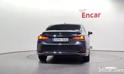 Lexus ES 2022 2.5 гидро в Москве № 168086, миниатюра 4