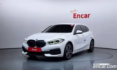 BMW 1-Series, 2022