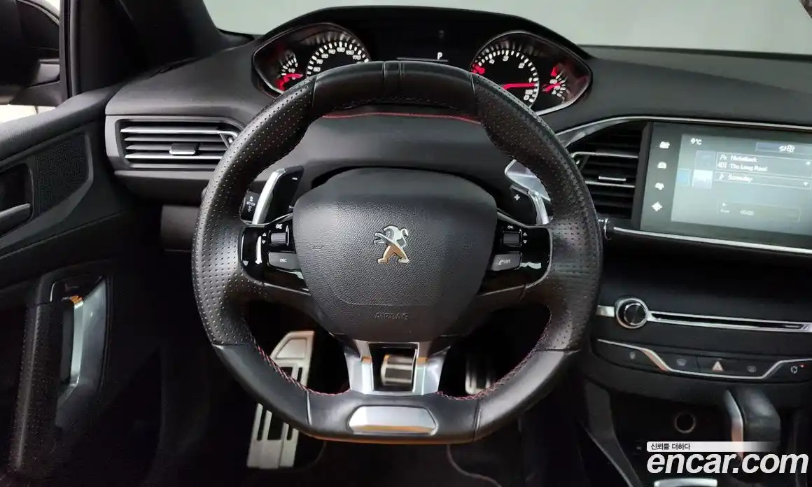 Peugeot 308 2016 1.6 гидро в Москве № 256275, фото 13