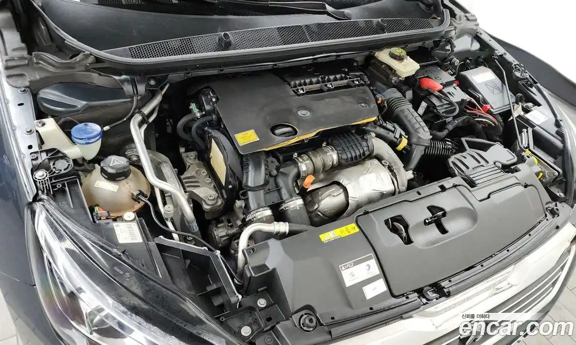 Peugeot 308 2016 1.6 гидро в Москве № 256275, фото 6