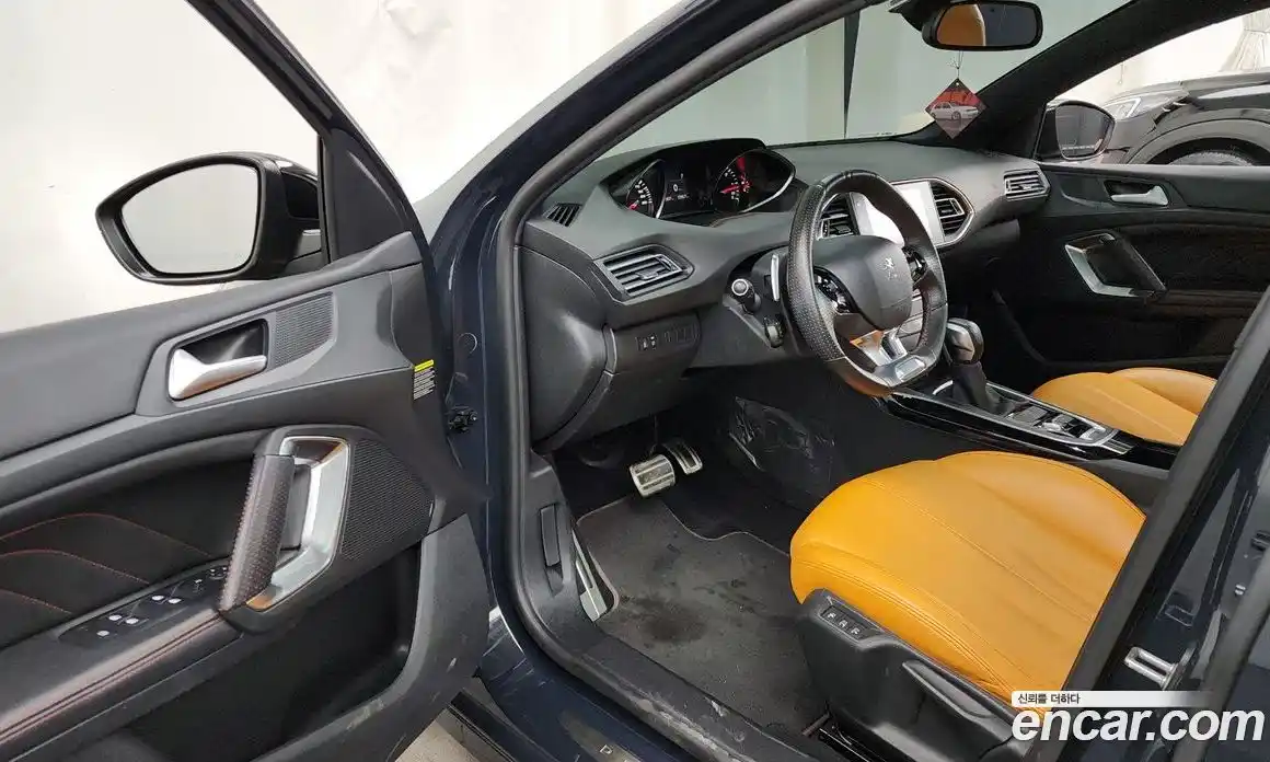 Peugeot 308 2016 1.6 гидро в Москве № 256275, фото 10