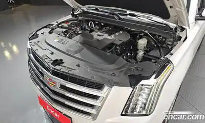 Cadillac Escalade 2018 6.2 гидро в Москве № 256465, миниатюра 6