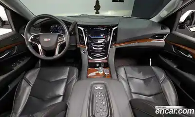 Cadillac Escalade 2018 6.2 гидро в Москве № 256465, миниатюра 7