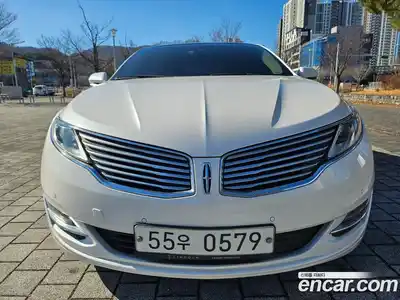 Lincoln MKZ, 2016