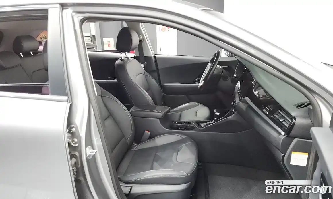Kia Niro 2020 1.6 гидро в Москве № 869, фото 11