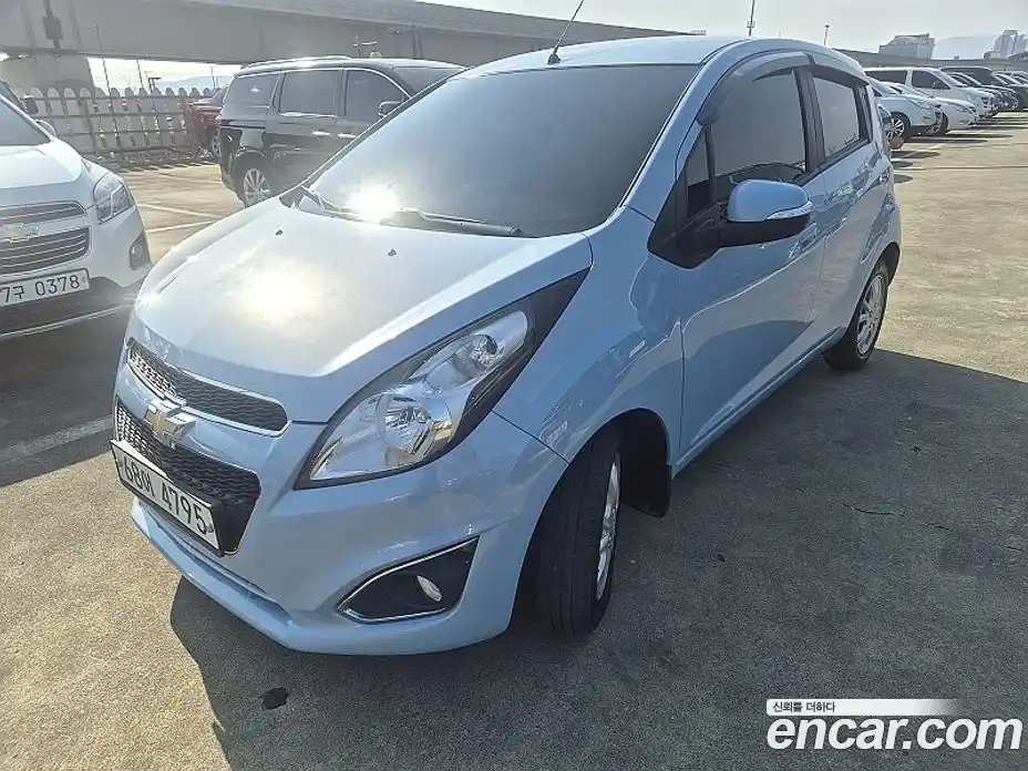 Chevrolet Spark 2014 1.0 гидро в Москве № 104854, фото 1