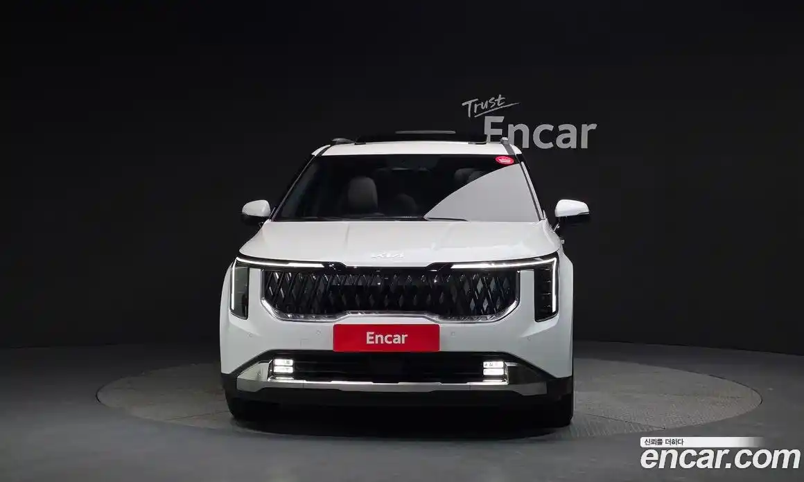 Kia Canival 2025 1.6 Автомат в Москве № 1318088, фото 3