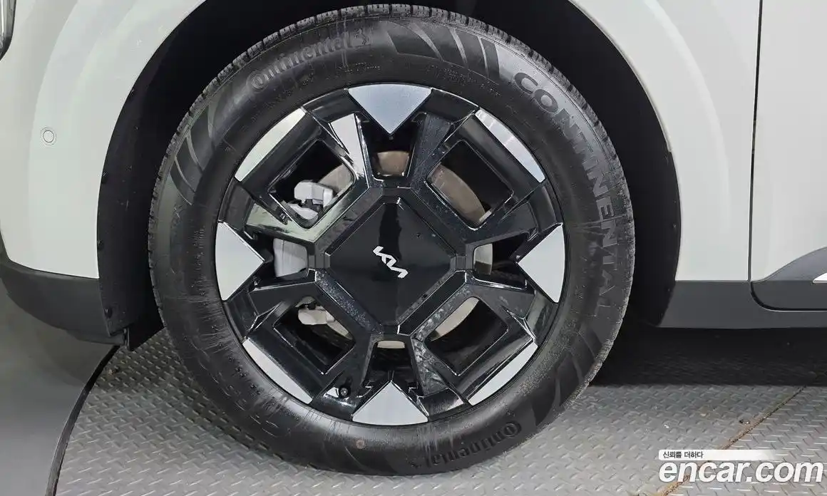 Kia Canival 2025 1.6 Автомат в Москве № 1318088, фото 5