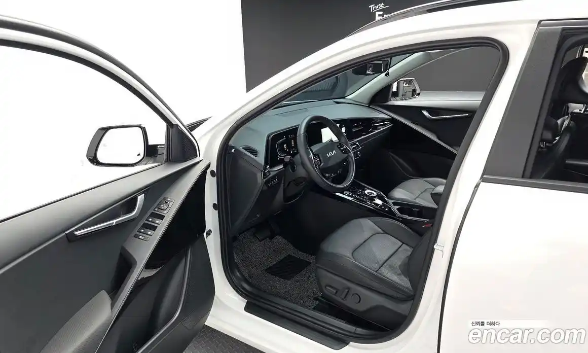 Kia Niro 2025 1.6 гидро в Москве № 1318221, фото 10
