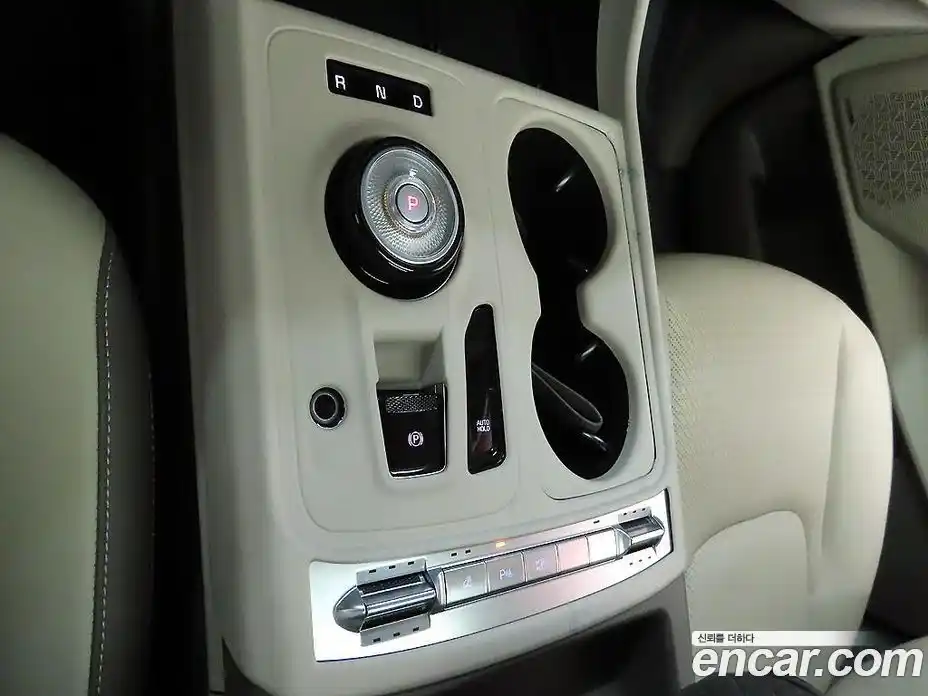 Kia Canival 2025 1.6 Автомат в Москве № 1318255, фото 2