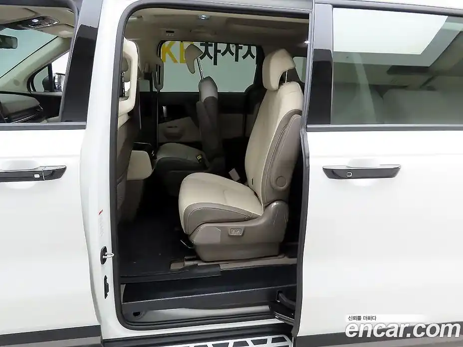 Kia Canival 2025 1.6 Автомат в Москве № 1318255, фото 6