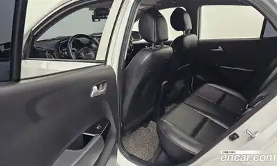Kia Morning 2021 1.0 гидро в Москве № 1318649, миниатюра 11