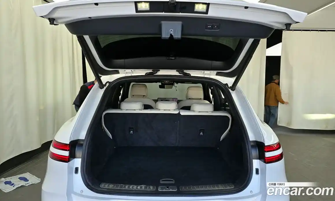 Genesis GV70 2022 0.1 Автомат в Москве № 1318776, фото 20