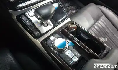 Genesis EQ900 2018 3.8 гидро в Москве № 1318780, миниатюра 9