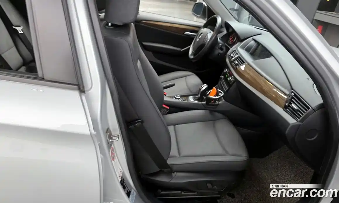 BMW X1 2014 2.0 гидро в Москве № 1321798, фото 11