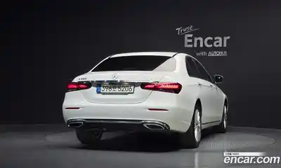 Mercedes-Benz E-Class 2021 2.0 гидро в Москве № 1322068, миниатюра 4