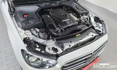 Mercedes-Benz E-Class 2021 2.0 гидро в Москве № 1322068, миниатюра 6