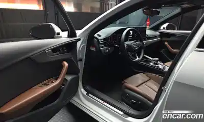 Audi A4 2023 2.0 гидро в Москве № 1322377, миниатюра 10