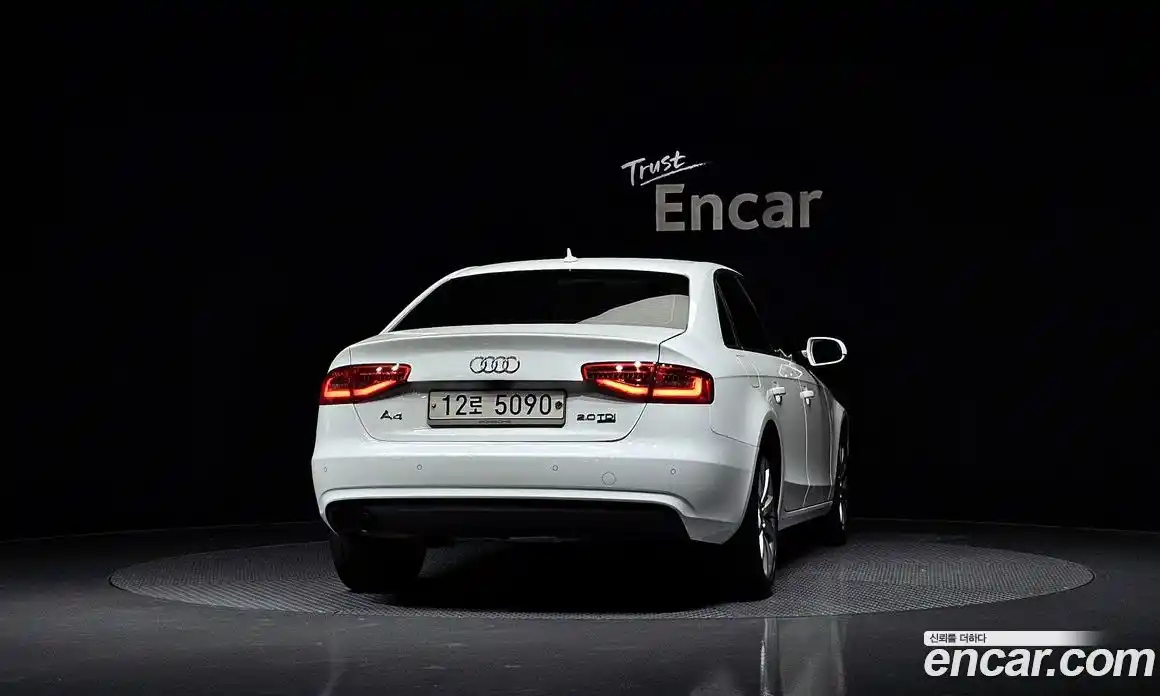 Audi A4 2013 2.0 гидро в Москве № 1322561, фото 4