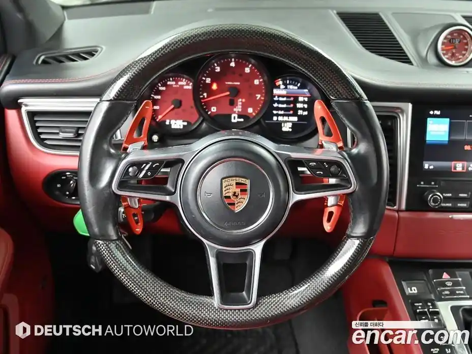 Porsche Macan 2017 2.0 гидро в Москве № 1322843, фото 13