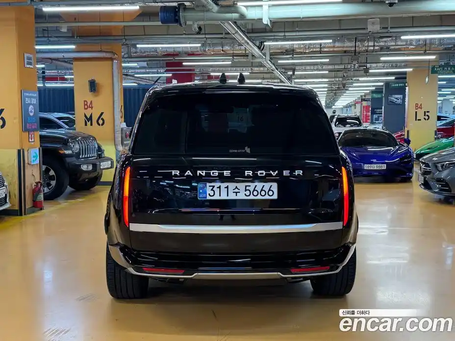 Land Rover Range-Rover 2024 4.4 гидро в Москве № 1322867, фото 4