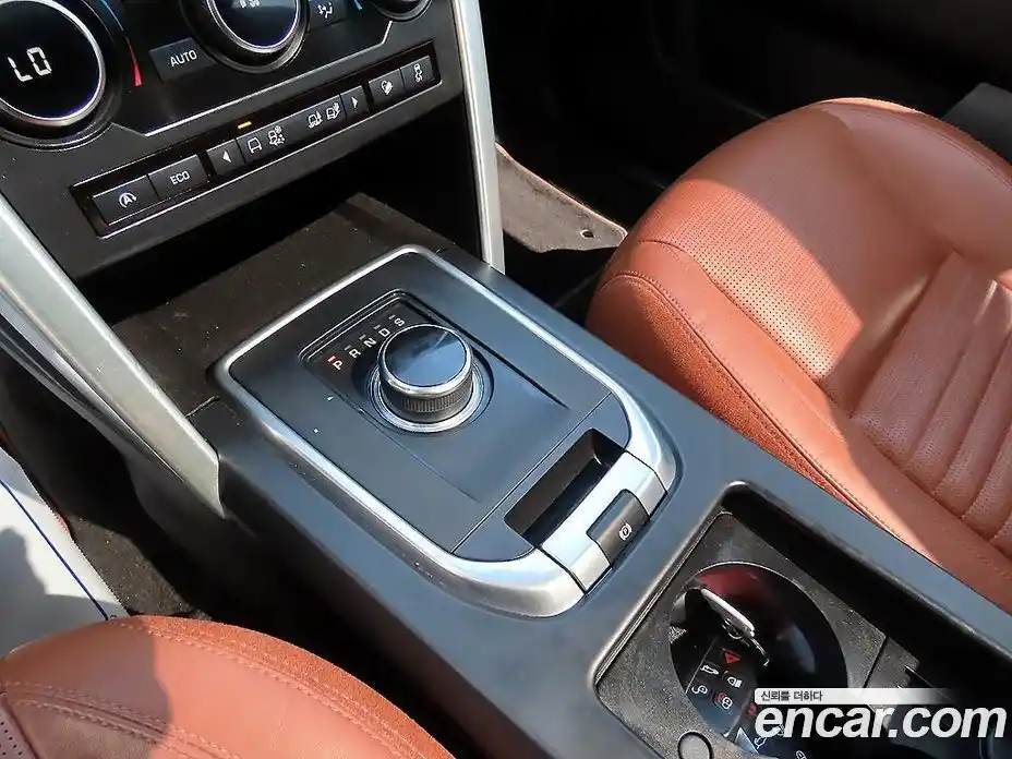 Land Rover Discovery Sport 2017 2.0 гидро в Москве № 1322881, фото 10