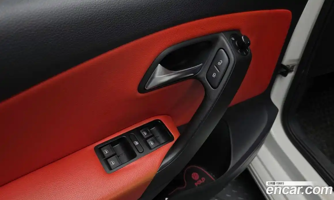 Volkswagen Polo 2014 1.6 гидро в Москве № 1323505, фото 18